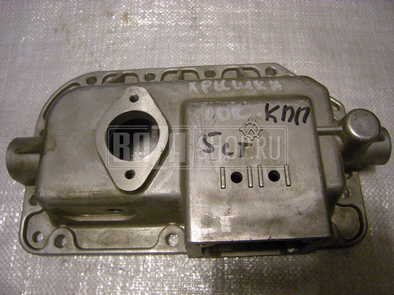 Крышка КПП 5-ст. УАЗ/АДС/BAIC УАЗ 469, HUNTER боковая (голая) / # 255-1702010 (315195-1702010)